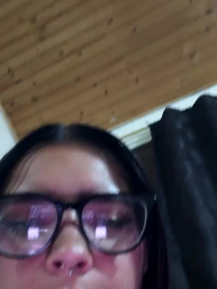 [28 Jun 00:50] Private Show
