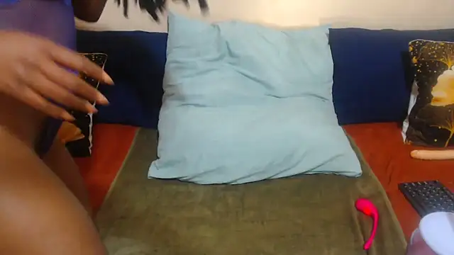 [22 Jun 08:46] Private Show - video by DiamondLuv29 cam model