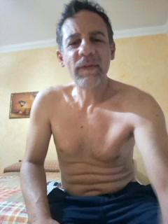 [13 Oct 21:35] Private Show－カメラキャストのMontefrankの動画