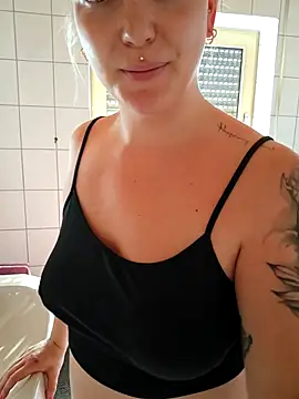 Im Leder Outfit Masturbieren