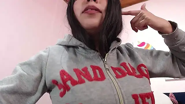 My oiled body when riding my favorite dildo, - video by CarolineBrunx cam model