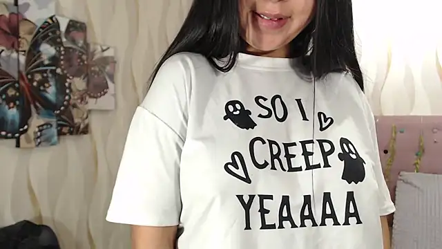 So sexy, dancing for you - video by CarolineBrunx cam model