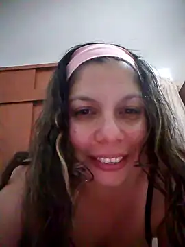 Masturbation, a little bit of anal - video by Carliina_Soussa cam model