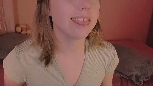 Strip & tease - video by mary_ton cam model