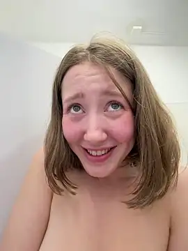BOTH SUCKING STRANGER DICK+HE CUM ON EVA’S TITS💦