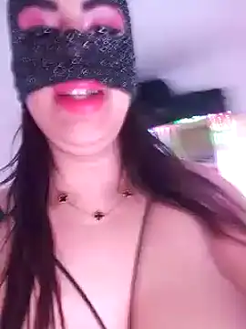 My offers are hot with my fans💋 - Romayssae_Ali-Arabic 的视频