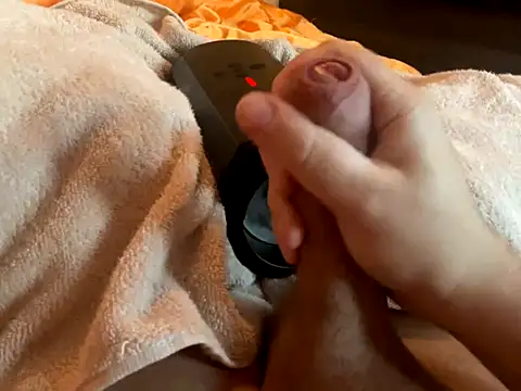 Precum Schwanz wichsen - video by ToyboyGilly cam model
