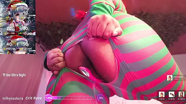 Sexy elf accidentally rips her pants one random Christmas 🎁 - video by MilkyXSakura cam model