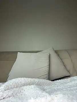 Private Show - CatVibe adlı kamera modelinin videosu