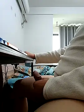 [26 Oct 12:29] Public Show - video by DDYY12341 cam model