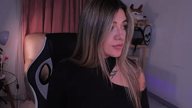 The best sexy dance for you - video by ashleyvalirya cam model