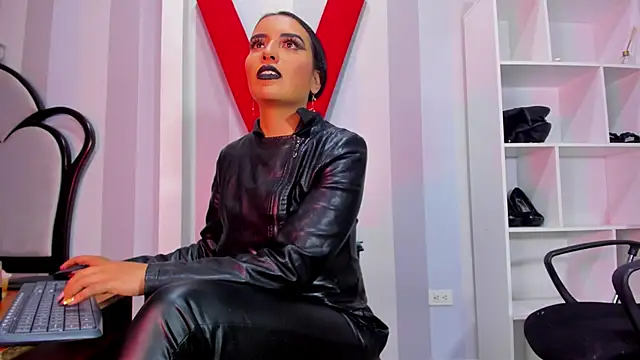 You're going to surprise yourself - video by MeliizaQueen cam model