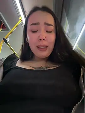 Ahegao on a crowded bus 🤤💦 - video by Asian_Asami cam model