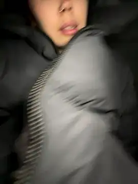 [11 Jan 21:56] Public Show - Asian_Asami 캠 모델의 동영상