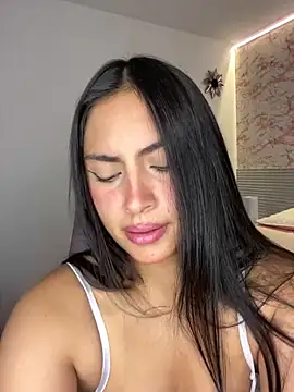 more mi body - clip cu _Danaa model videochat