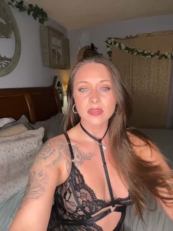 [15 Sep 23:20] Private Show Raven Solo Cum