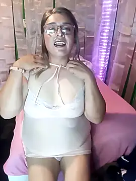 Erotic pink 🩷 - video by JOSSYANNE cam model