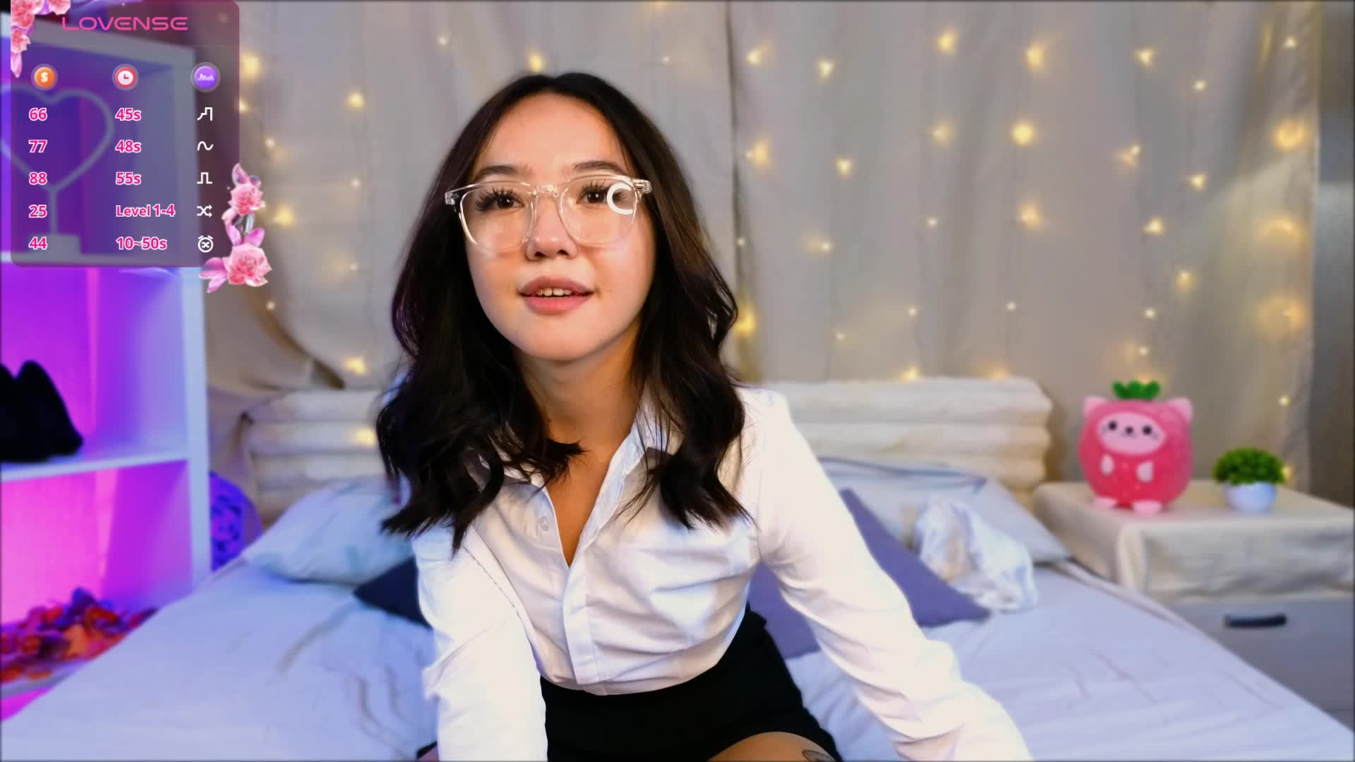 Asian secretary blowjob and cumshow– Lin_kun kameramodell videója