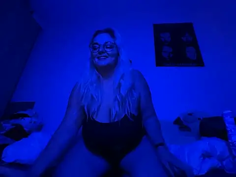 [8 Nov 01:53] Private Show - video by ofeefox cam model