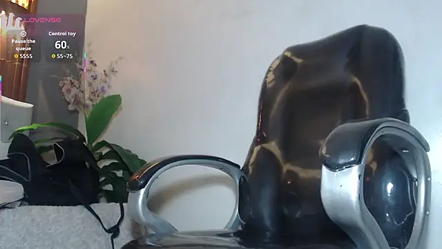 naked with tennis - video by katty_femdom cam model