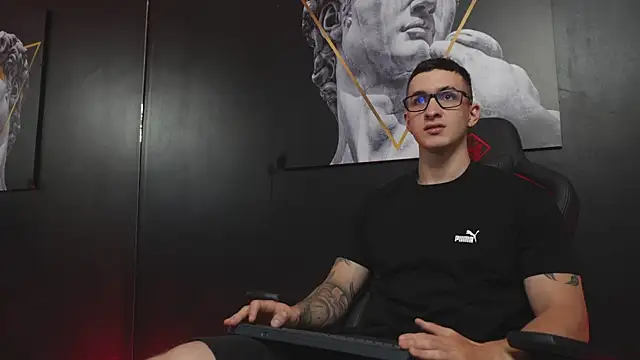 my cum flew everywhere! - vidéo du modèle de showcams JacksonOlsenn