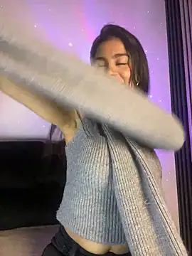 Cum very horny - Video von NINA_18_YEARS Cam-Model