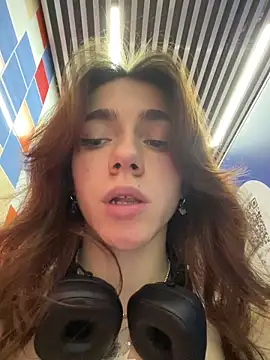 I explouded with squirt in public toilet! - video by million_degrees cam model