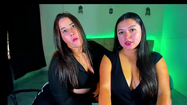 BOTH GIRLS FUCK PUSSY AND CUM - video by Catherine_summer1 cam model