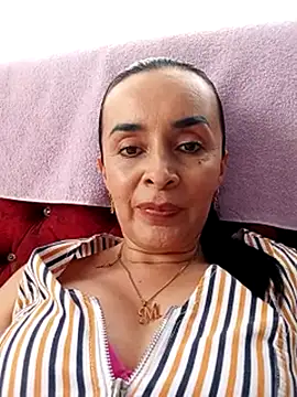 Chupando mi dildo 🔥 - video by Samantha_Sullivan_ cam model