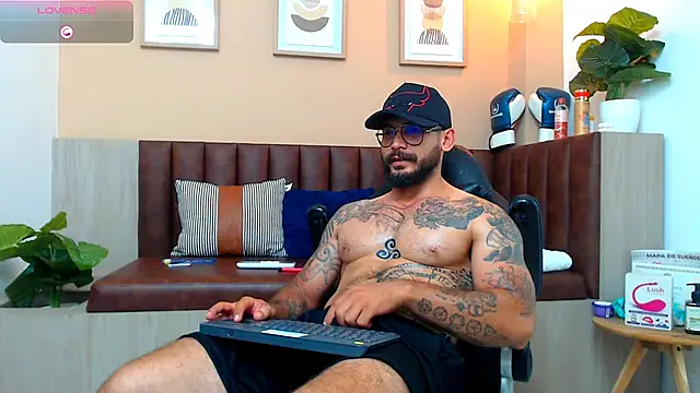 [13 Mar 21:44] Private Show - video by hanz_col cam model