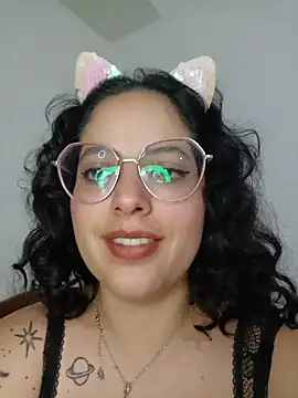 show boobs + feet+ blowjob - video by babyluna939 cam model