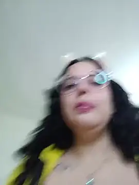 dance + show boobs - video by babyluna939 cam model