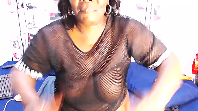 playing with my pussy - video od modelky/modela Honeybumsx32