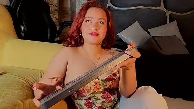 fuck domi mi ass - Video von Estrella05_ Cam-Model