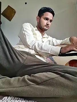 Playing with foreskin Private Show - young-hairy-jon 캠 모델의 동영상