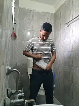 nude in bathroom Private Show - young-hairy-jon 캠 모델의 동영상