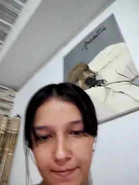 I have fun in the room of my house while my cousin is in the kitchen - video by _Denis_sweet cam model