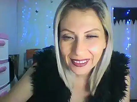 We agreed – video modela na kameri alixia81