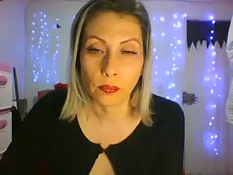 feet - video by alixia81 cam model