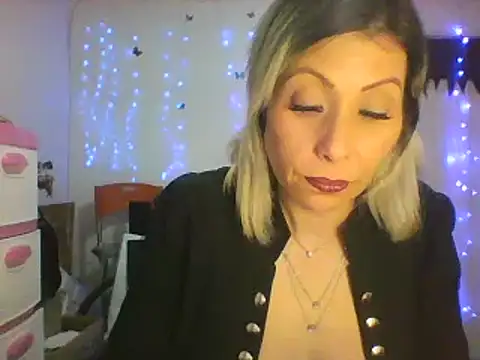 After the gymnastics your cock - video by alixia81 cam model