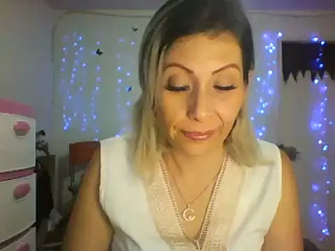 good wet – video modela na kameri alixia81