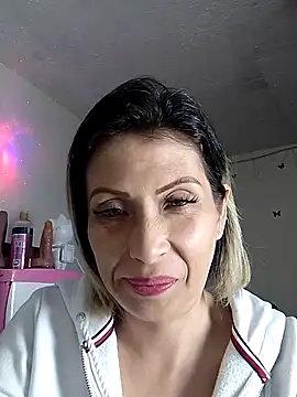 small tits - video alixia81 kameramallilta