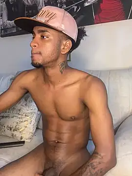 Would you like to do it? 💋✨ - video by AaronCruz_ cam model