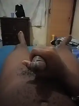 [11 Mar 04:45] Public Show – видео вебкам-модели izinjamfee2