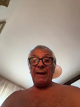 [18 Jun 18:30] Private Show - Vídeo de 4n4l1zz4m1, modelo de vídeos