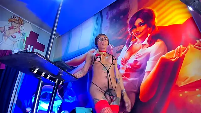 SUPER SHOW BIG CUM ZOOM CAMERA – video od webkamerové modelky swett_bigcock