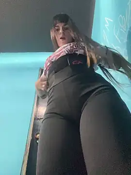 In the gym ✨🔥 - clip cu VioletaSubmissive model videochat