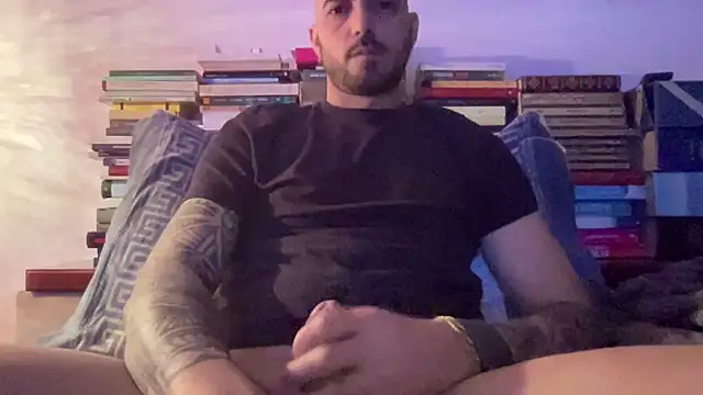 [30 Mar 01:48] Private Show