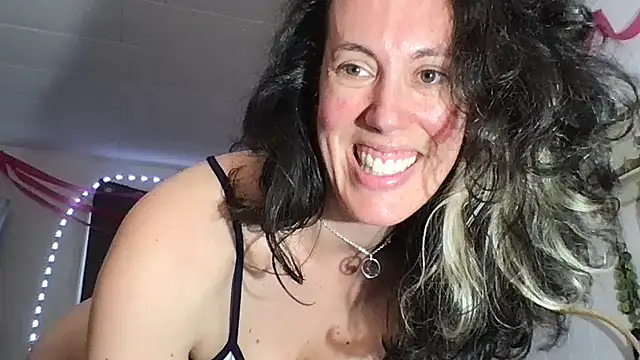 [26 May] Spy Show - video by BonfireBonnie cam model