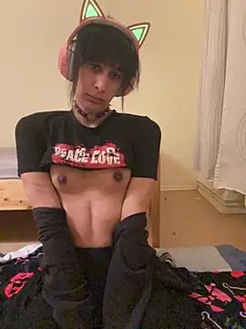 Erstes live - video van egirl711 cam-model